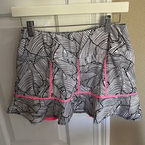 TAIL tennis skirt - size small